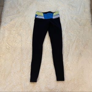 Lululemon Womens Black Leggings with Colorful Geometric Waistband Size 6